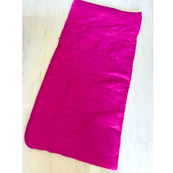 Hello Kitty Around Town Girls Sleeping Bag EUC - Picture 3 of 4